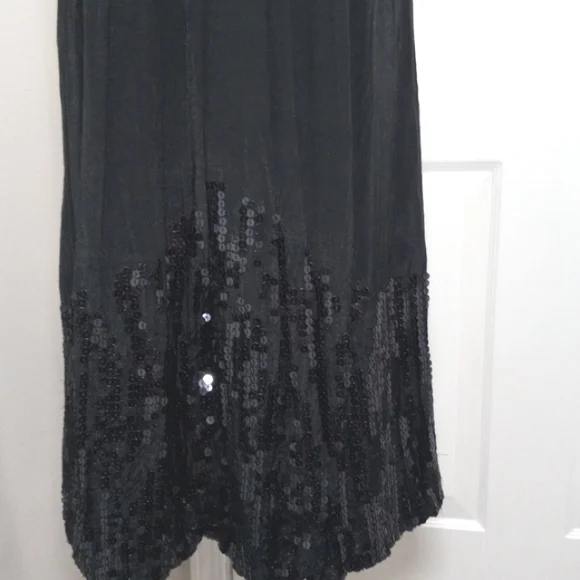 Culture, Black Dress with Sequins 10" up from the Bottom. SILK Size Med - Picture 5 of 10